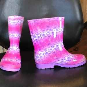 Liv and Maddie rain boots